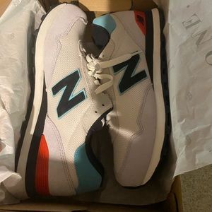 WOMEN'S NEW BALANCE WL515 SNEAKERS SIZE 9.5